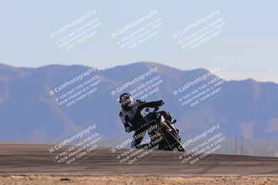 media/Nov-06-2023-Moto Forza (Mon) [[ce023d0744]]/3-Intermediate Group/Session 5 (Turn 9)/